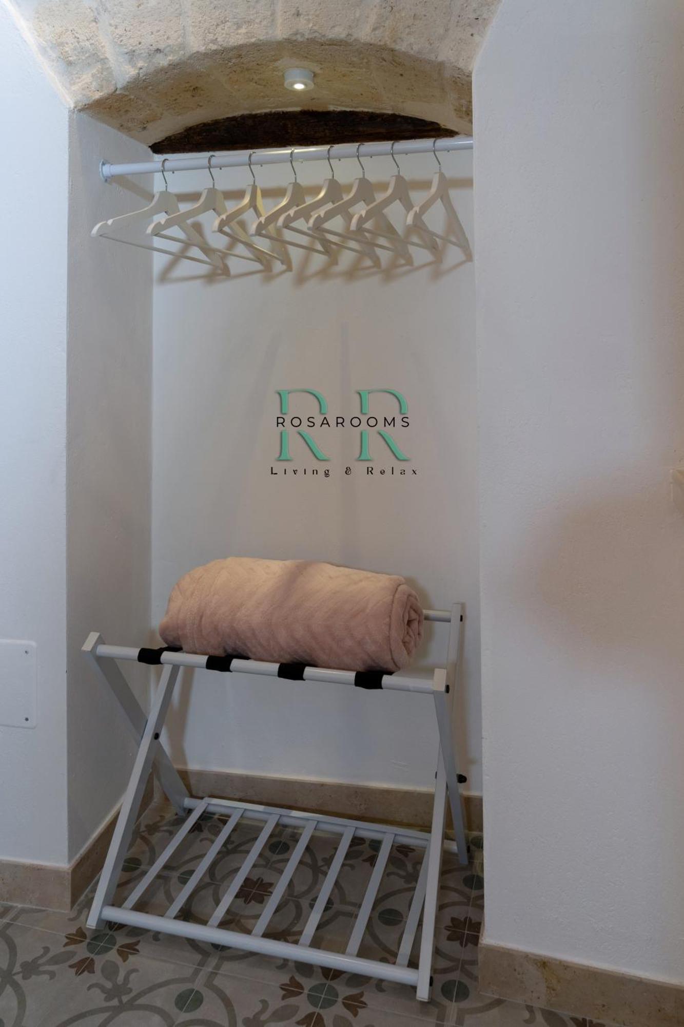 Rosa Rooms - Living & Relax - Family House Bisceglie Exteriör bild
