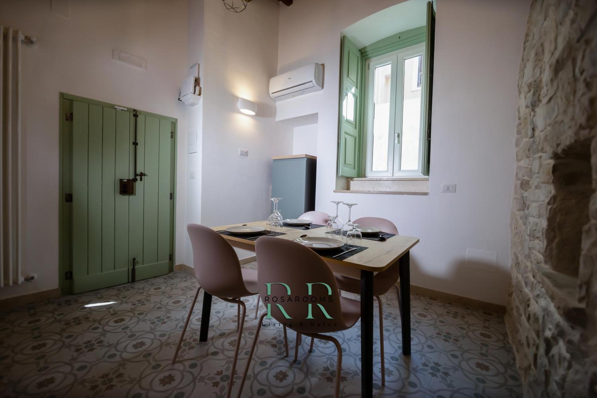 Rosa Rooms - Living & Relax - Family House Bisceglie Exteriör bild