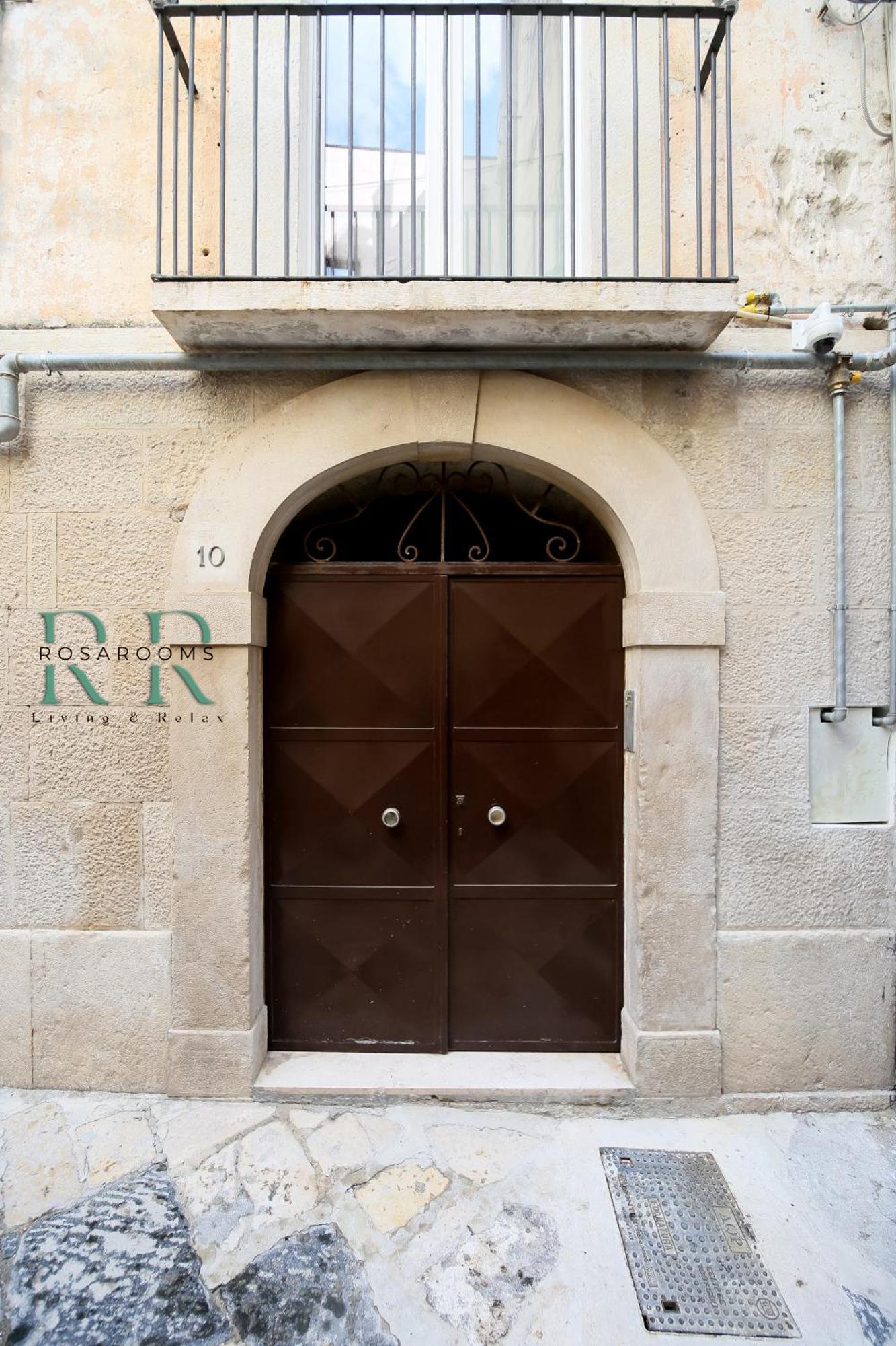 Rosa Rooms - Living & Relax - Family House Bisceglie Exteriör bild